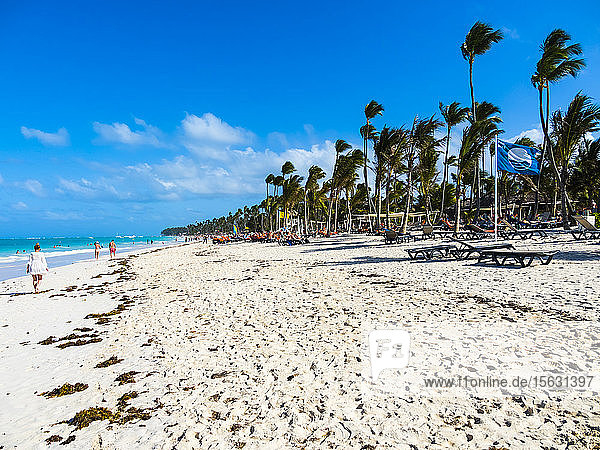 Karibik  Dominikanische Republik  Punta Cana  Panoramablick auf Playa del Cortecito