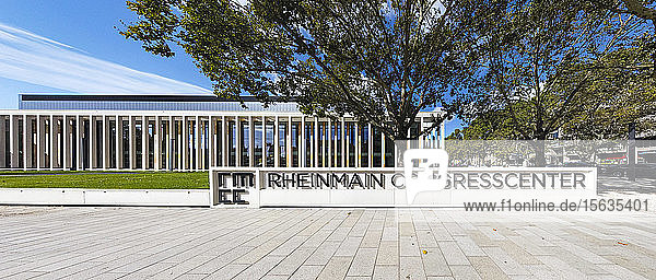 Panoramablick auf das RheinMain CongressCenter  Wiesbaden  Deutschland