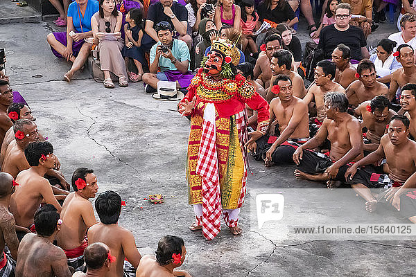 Kecak-Tanzvorführung; Uluwatu  Bali  Indonesien