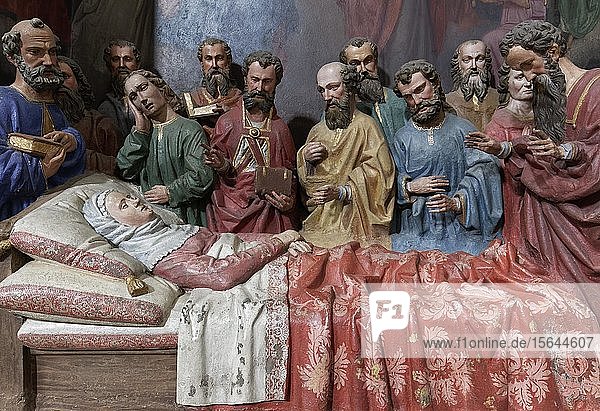 Tod Marias  der Mutter Jesu  betrauert von den Jüngern  Skulpturengruppe  Konstanzer Münster  Konstanz  Baden-Württemberg  Deutschland  Europa