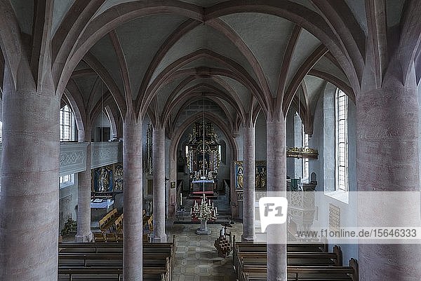 Innenraum der gotischen Hallenkirche St. Veit  Ottensoos  Mittelfranken  Bayern  Deutschland  Europa