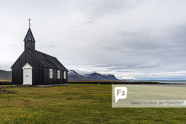 Schwarze Kirche  Budir  Snaefellsnes  Island