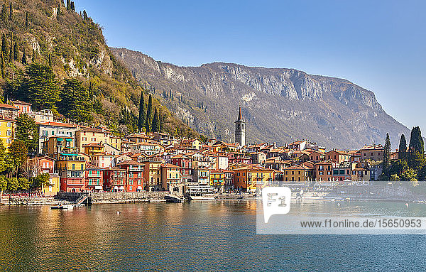 Town of Varenna on Lake Como  Lombardy  Italian Lakes  Italy