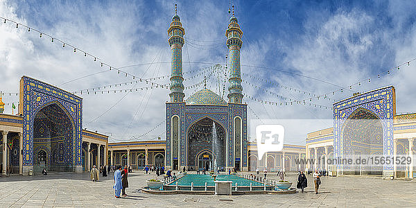 Azam-Moschee  Schrein von Fatima al-Masumeh  Schwester des achten Imam Reza und Tochter des siebten Imam Musa al-Kadhim  Qom  Iran  Naher Osten