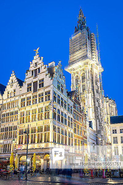 Der Grote Markt im historischen Zentrum von Antwerpen  Belgien