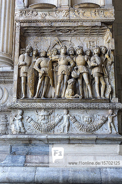 Italien  Kampanien  Neapel  Maschio Angioino oder Castel Nuovo  Eingang Details