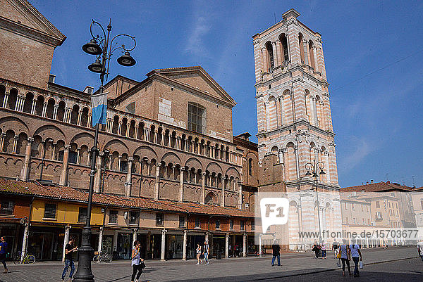Europa  Italien  Emilia-Romagna  Ferrara  Südfassade der Kathedrale St. Georg