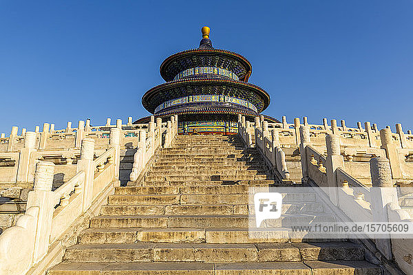 Die Halle des Gebets für gute Ernten im Himmelstempel  UNESCO-Weltkulturerbe  Peking  Volksrepublik China  Asien