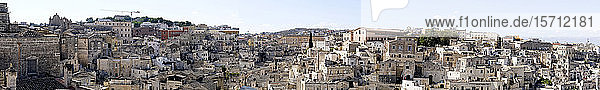 Italien  Basilikata  Matera  Panoramablick auf die Altstadt