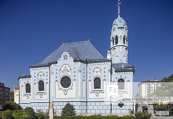 Slowakei  Bratislava  Außenansicht der Kirche St. Elisabeth  Blaue Kirche