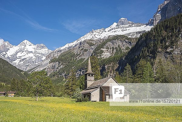 St. Mary's Church with Blüemlisalp  Kandersteg  Bernese Oberland  Canton Bern  Switzerland  Europe