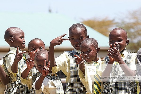 Schüler der Mirisa-Academy Nakuru Kenia Afrika