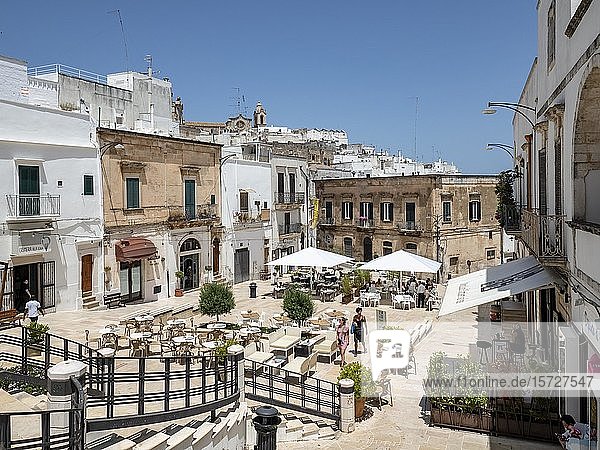 Square in the old town  mountain village  Ostuni  Apulia  Italy  Europe