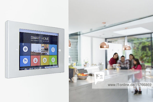 Touchscreen-Alarmanlage für ein intelligentes Zuhause