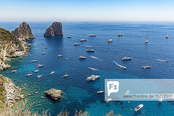 Insel Capri im Tyrrhenischen Meer  Mittelmeer; Capri  Italien