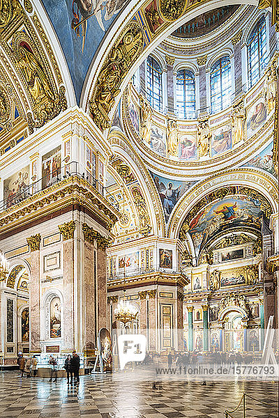 Interior of St. Isaac's Cathedral  St. Petersburg  UNESCO World Heritage Site  Leningrad Oblast  Russia  Europe