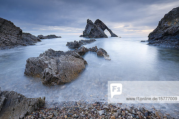 Bow Fiddle Rock  Moray Firth  Moray  Schottland  Vereinigtes Königreich  Europa