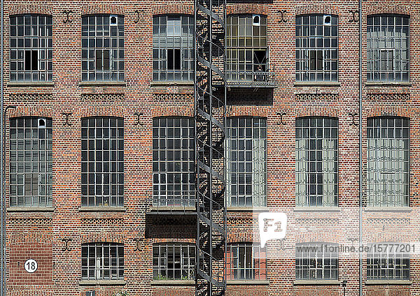 Fabrikgebäude  Backsteinfassade