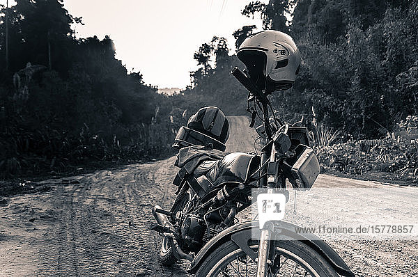 Autoreise zwischen Vietnam und Laos