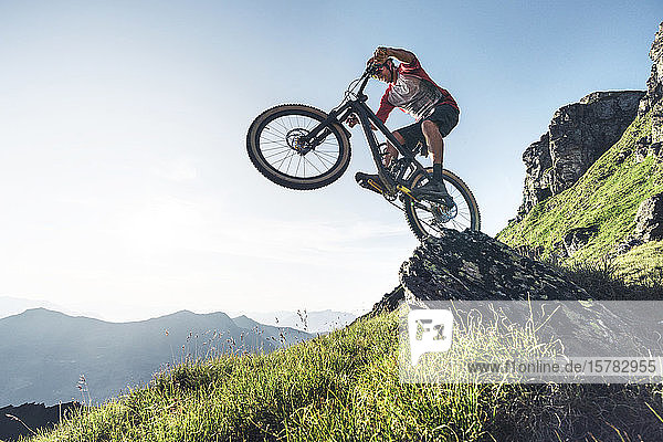 Mountainbike-Mountainbiken in Graubünden  Schweiz