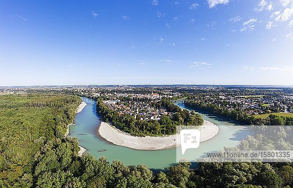 Flussbiegung am Inn  Mühldorf am Inn  Drohnenaufnahme  Oberbayern  Bayern  Deutschland  Europa