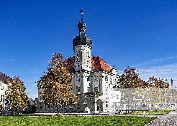 Kapellplatz mit Rathaus,  Wallfahrtsort,  Altötting,  Oberbayern,  Bayern,  Deutschland,  Europa