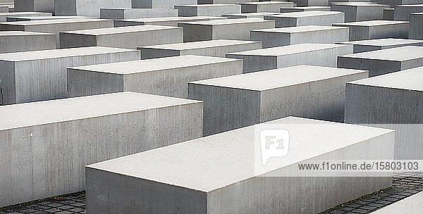 Holocaust-Denkmal  Mahnmal für die ermordeten Juden Europas  Berlin  Deutschland  Europa