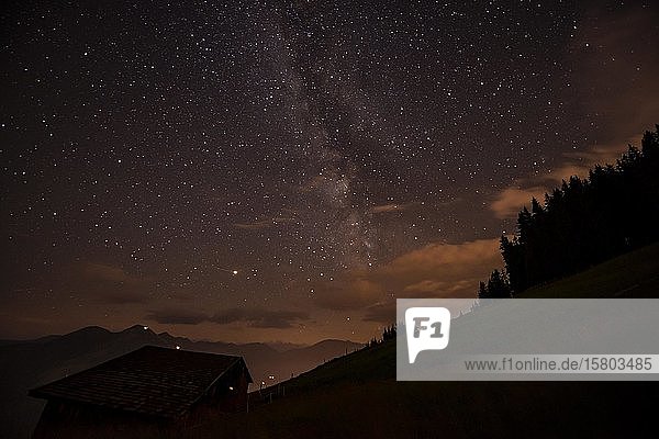 Night shot  mountain hut in the mountains  starry sky with milky way  Hochbrixen  Brixen im Thale  Tyrol  Austria  Europe