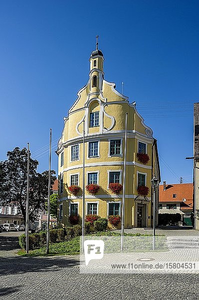 Historisches Rathaus im Barockstil  Kirchheim in Schwaben  Schwaben  Bayern  Deutschland  Europa