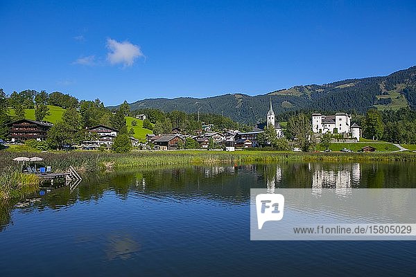 Lake Goldeggersee with Goldegg Castle Goldegg Pongau Province of Salzburg Austria Europe