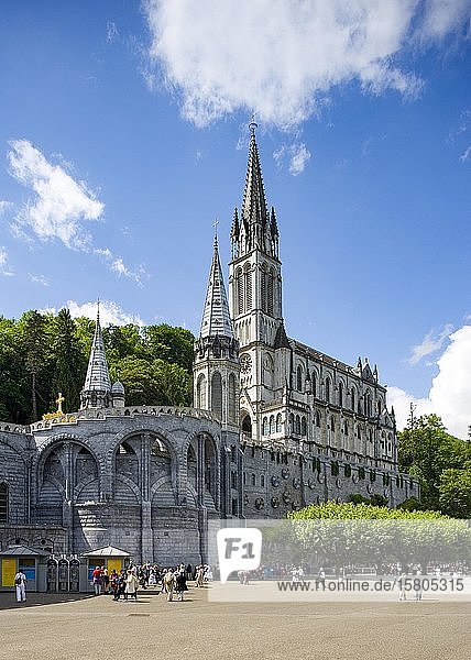 Sanctuary  Basilica of the Rosary and Basilica of the Immaculate Conception  Lourdes  Hautes Pyrenees  France  Europe