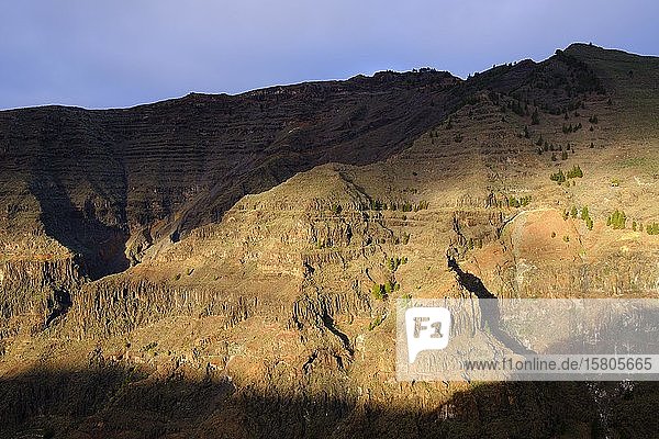 Felswände im Morgenlicht  Valle Gran Rey  La Gomera  Kanarische Inseln  Spanien  Europa