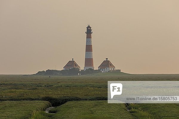 St. Peter-Ording  Westerhever Lighthouse North Sea  Schleswig-Holstein  Germany  Europe