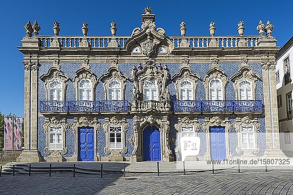 Palacio do Raio  Raio-Palast oder Haus des Mexikaners  Frontfassade  Braga  Minho  Portugal  Europa