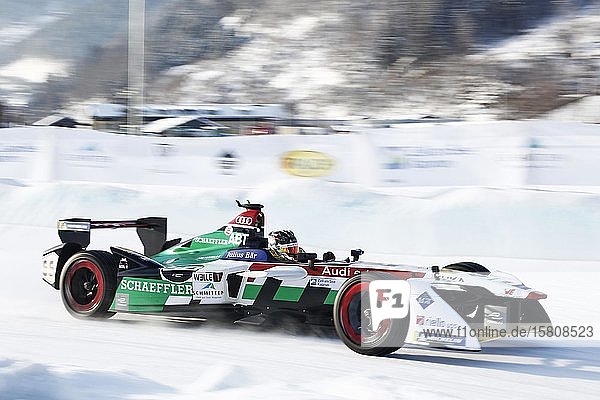 GP Ice Race 2019  Audi etron FE05 Formel E-Fahrzeug mit Werksfahrer Daniel Abt am Steuer  im Vorbeifahren  Zell am See  Österreich  Europa