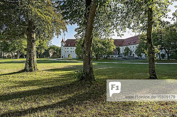 Innenhof mit Schloss der Renaissance Festung Wülzburg Weißenburg in Bayern Altmühltal Mittelfranken Franken Bayern Deutschland Europa