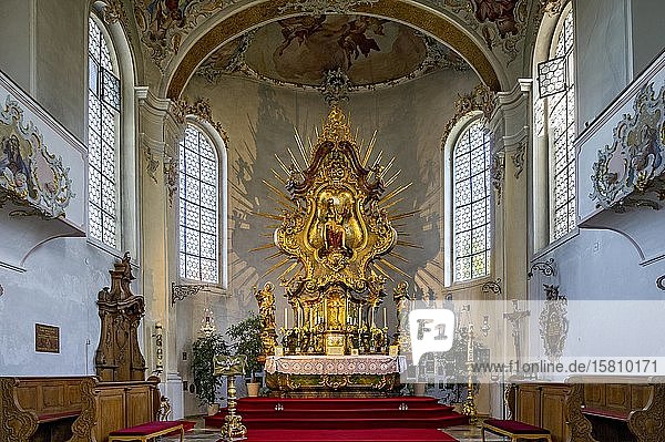 Hochaltar mit Bild der Schmerzhaften Mutter Gottes  Pietà  Altarraum  barocke Wallfahrtskirche Maria Vesperbild  Ziemetshausen  Günzburg  Schwaben  Bayern  Deutschland  Europa