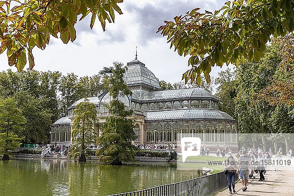 Kristallpalast Palacio de Cristal Retiro Park Parque del Buen Retiro Madrid Spanien Europa
