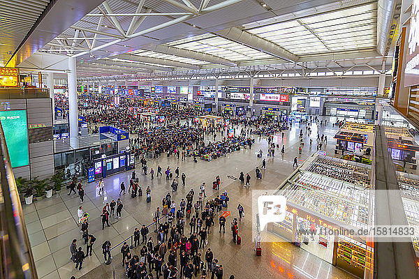 View of Hongqiao Railway Station  Shanghai  China  Asia