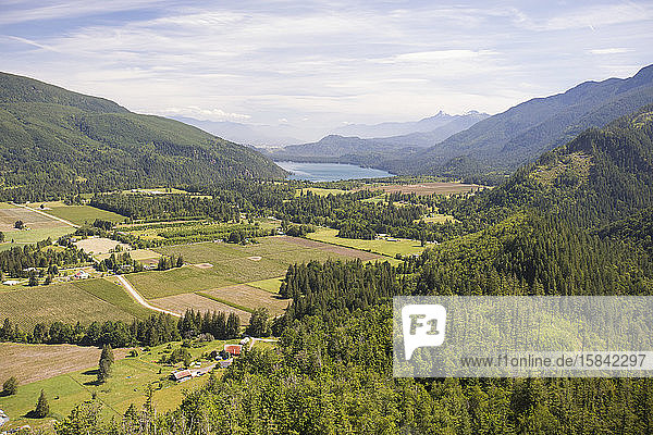Luftaufnahme des Columbia Valley  Cultus Lake  Britisch-Kolumbien  Kanada
