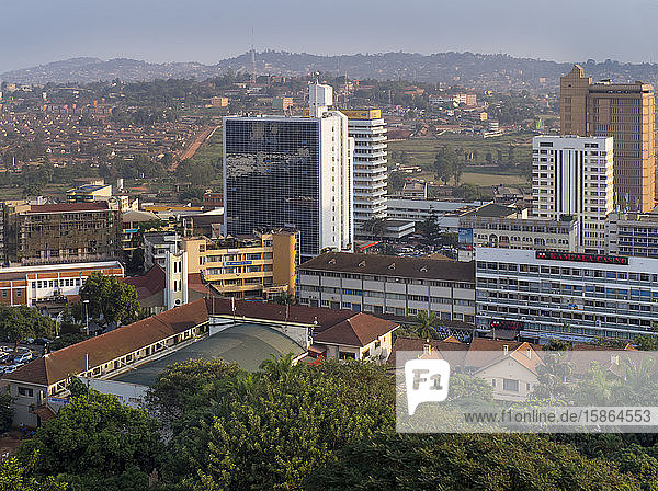 Skyline der Stadt  Kampala  Uganda  Afrika