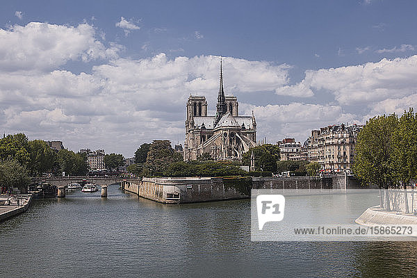 The beautiful cathedral of Notre Dame de Paris in Paris  France  Europe