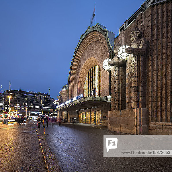 Außenfassade des Hauptbahnhofs Helsinki  Helsinki  Finnland  Europa
