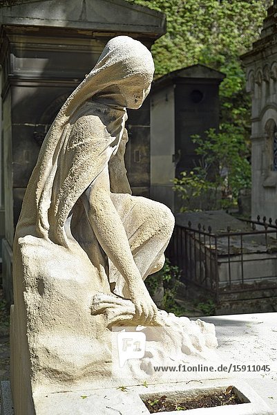 Statue adorning the tomb of Camille See, a French politician (1847-1919), Montmartre Cemetery (French: Cimetiere de Montmartre), 18th arrondissement, Paris, Ile-de-France region, France, Europe.