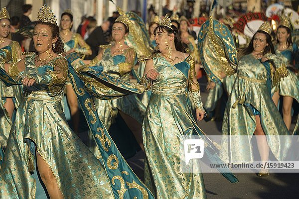 MOTA DEL CUERVO CUENCA SPAIN: Great parade of Carnival.