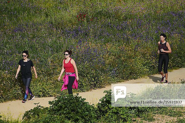 Several people do exercises in the early morning in Madrid Spain 02 May 2020. Spain begins a de-escalation phase amid coronavirus outbreak allowing adults go out home daily with restrictions. Adults are allowed to do exercise and go out for a walk from 6 to 10 am and 8 to 11 pm. Elderly people can go out for a walk from 10 am to 12 pm and 7 pm to 8 pm and under-14 children from 12 pm to 7 pm. Spain is under a lockdown to avoid the spreading of pandemic of the COVID-19 disease caused by the SARS-CoV-2 coronavirus.