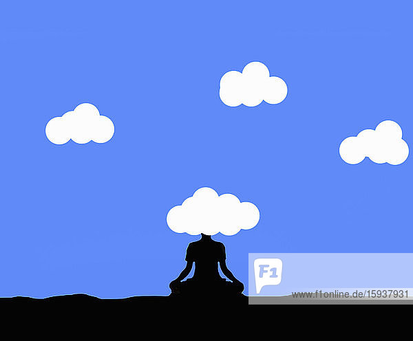 Meditierende Frau mit Kopf in den Wolken