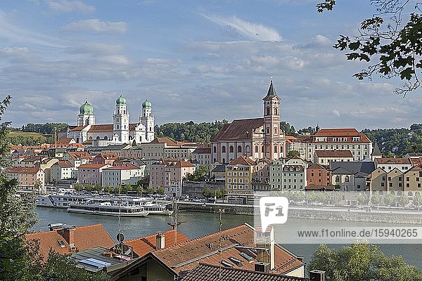 View from Georgsberg over the Danube to the old town with St.Stephan's Cathedral and St.Paul's Parish Church  Passau  Lower Bavaria  Bavaria  Germany  Europe