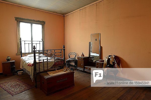 Schlafzimmer in einem Wohngebäude  Geisterstadt Humberstone Salpeterwerke  Region Tarapacá  Chile  Südamerika
