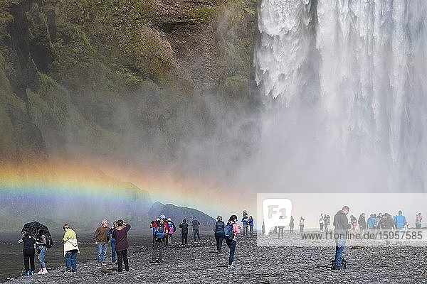 People in front of the big waterfall Skógafoss  Skogafoss  Skogar  ring road  Sudurland  South Iceland  Iceland  Europe